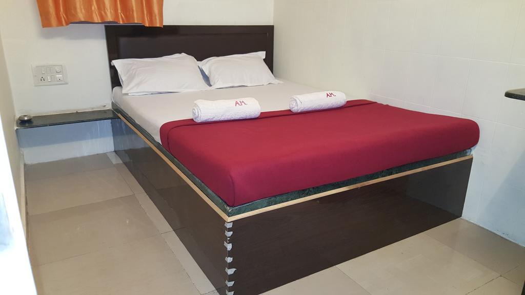 Hotel Al Mehraj Мумбаи Экстерьер фото